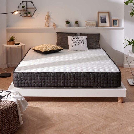 Experience luxury sleep with Naturalex's Titanium mattress, designed for exceptional softness and adaptability.