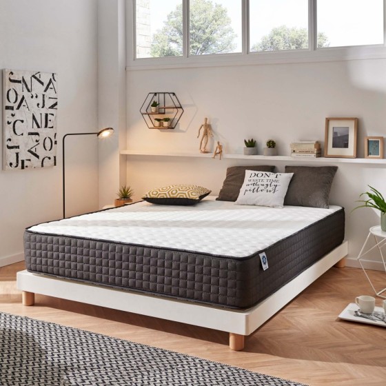 Advanced Technologies - With 30cm thickness, the Titanium mattress is ideal for those seeking a premium yet accessible mattress.